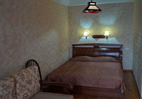 1-но комнатный номер «Люкс 1к» №44 (4-й этаж) в гостинице «Лотос».